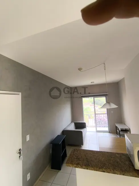 Foto 2 de Apartamento com 2 quartos para alugar, 57m2 em Jardim Simus, Sorocaba - SP