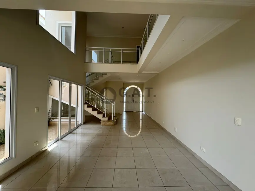 Casa de Condomínio com 4 quartos para alugar, 360m2 em Parque Campolim, Sorocaba - SP - imagem 5 Foto 5 de Casa de Condomínio com 4 quartos para alugar, 360m2 em Parque Campolim, Sorocaba - SP