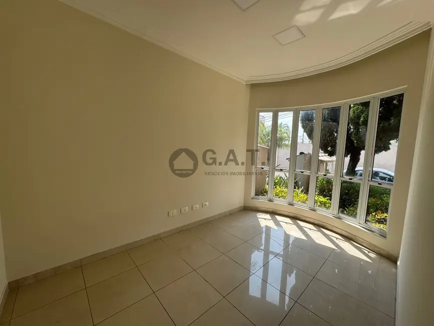 Casa de Condomínio com 4 quartos para alugar, 360m2 em Parque Campolim, Sorocaba - SP - imagem 6 Foto 6 de Casa de Condomínio com 4 quartos para alugar, 360m2 em Parque Campolim, Sorocaba - SP