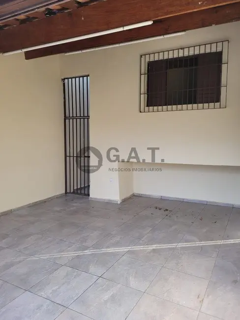 Casa com 3 quartos à venda, 130m2 em Vila Santana, Sorocaba - SP - imagem 2 Foto 2 de Casa com 3 quartos à venda, 130m2 em Vila Santana, Sorocaba - SP