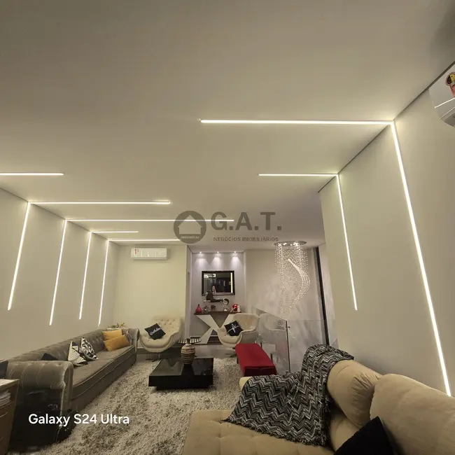 Foto 2 de Casa de Condomínio com 3 quartos para alugar, 305m2 em Alphaville Nova Esplanada, Votorantim - SP