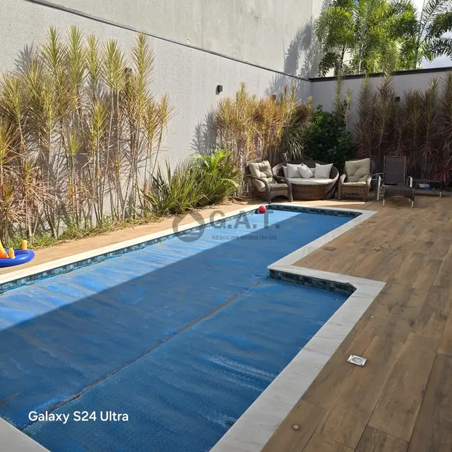 Casa de Condomínio com 3 quartos à venda, 305m2 em Alphaville Nova Esplanada, Votorantim - SP - imagem 2 Foto 2 de Casa de Condomínio com 3 quartos à venda, 305m2 em Alphaville Nova Esplanada, Votorantim - SP