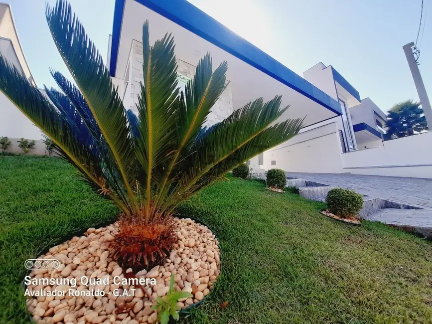 Casa de Condomínio com 3 quartos para alugar, 202m2 em Jardim Residencial Chácara Ondina, Sorocaba - SP - imagem 4 Foto 4 de Casa de Condomínio com 3 quartos para alugar, 202m2 em Jardim Residencial Chácara Ondina, Sorocaba - SP