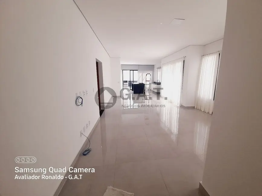 Casa de Condomínio com 3 quartos para alugar, 202m2 em Jardim Residencial Chácara Ondina, Sorocaba - SP - imagem 7 Foto 7 de Casa de Condomínio com 3 quartos para alugar, 202m2 em Jardim Residencial Chácara Ondina, Sorocaba - SP