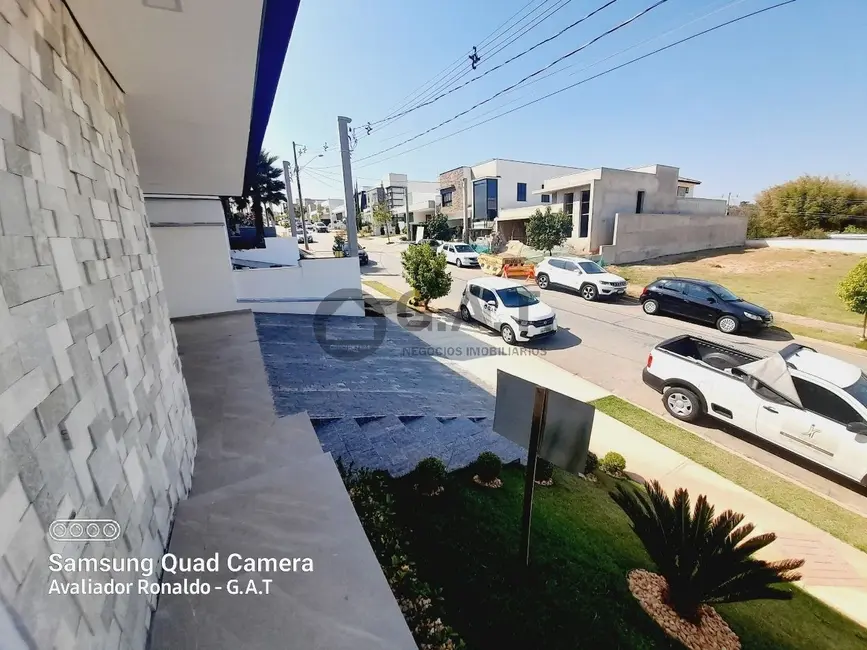 Casa de Condomínio com 3 quartos para alugar, 202m2 em Jardim Residencial Chácara Ondina, Sorocaba - SP - imagem 2 Foto 2 de Casa de Condomínio com 3 quartos para alugar, 202m2 em Jardim Residencial Chácara Ondina, Sorocaba - SP