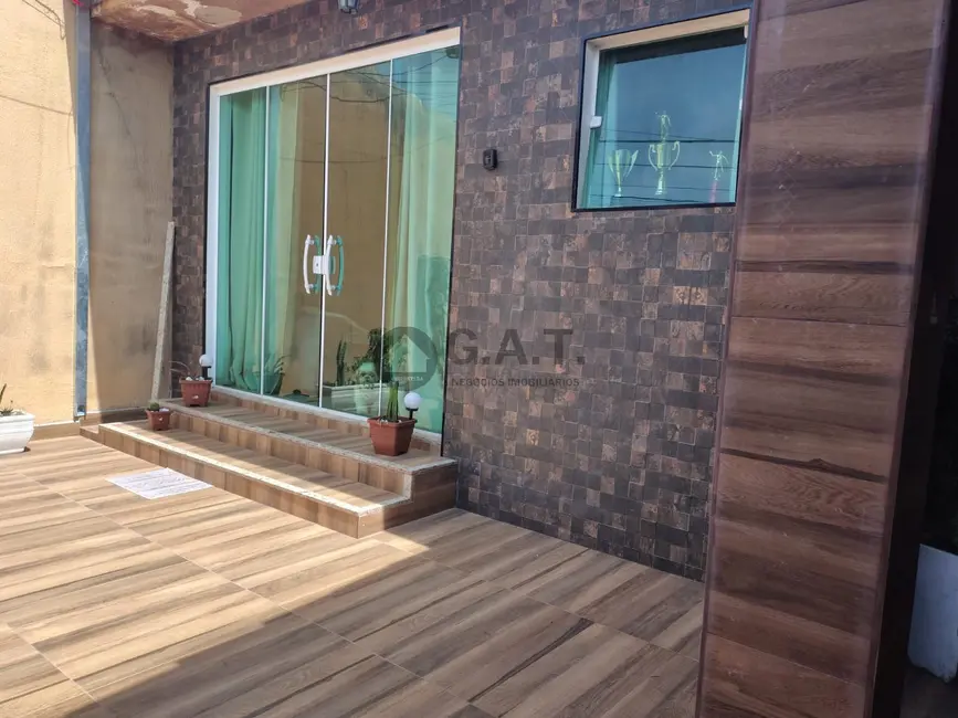 Foto 3 de Casa com 3 quartos para alugar, 300m2 em Jardim Josane, Sorocaba - SP