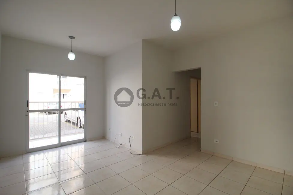 Foto 3 de Apartamento com 2 quartos para alugar, 55m2 em Jardim São Marcos, Sorocaba - SP