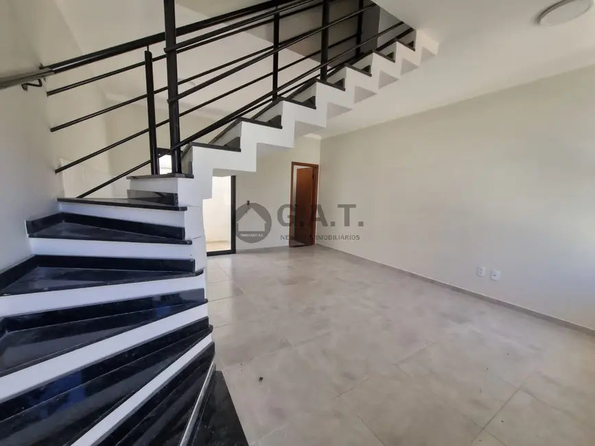 Foto 9 de Casa com 2 quartos para alugar, 56m2 em Jardim Vila São Domingos, Sorocaba - SP