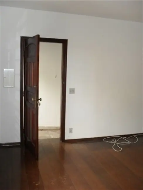 Foto 2 de Casa com 2 quartos à venda, 135m2 em Jardim das Magnólias, Sorocaba - SP