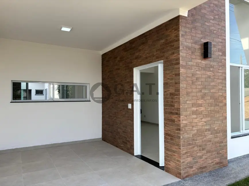 Casa de Condomínio com 3 quartos para alugar, 104m2 em Sorocaba - SP - imagem 3 Foto 3 de Casa de Condomínio com 3 quartos para alugar, 104m2 em Sorocaba - SP