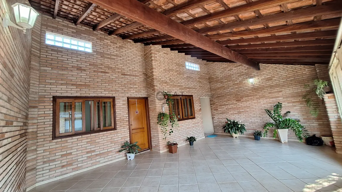 Foto 1 de Casa com 3 quartos à venda, 160m2 em Sorocaba - SP