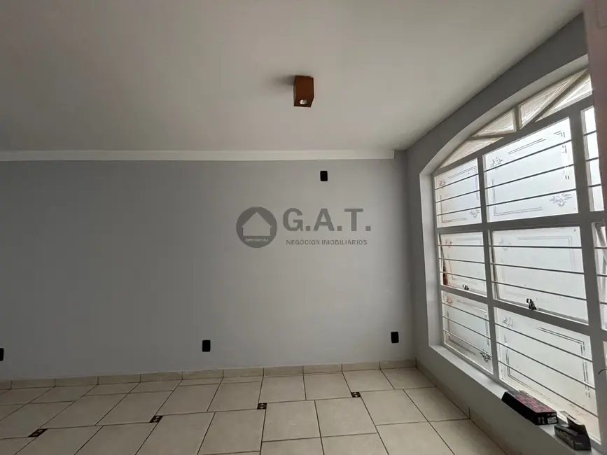 Casa com 2 quartos para alugar, 95m2 em Vila Assis, Sorocaba - SP - imagem 6 Foto 6 de Casa com 2 quartos para alugar, 95m2 em Vila Assis, Sorocaba - SP