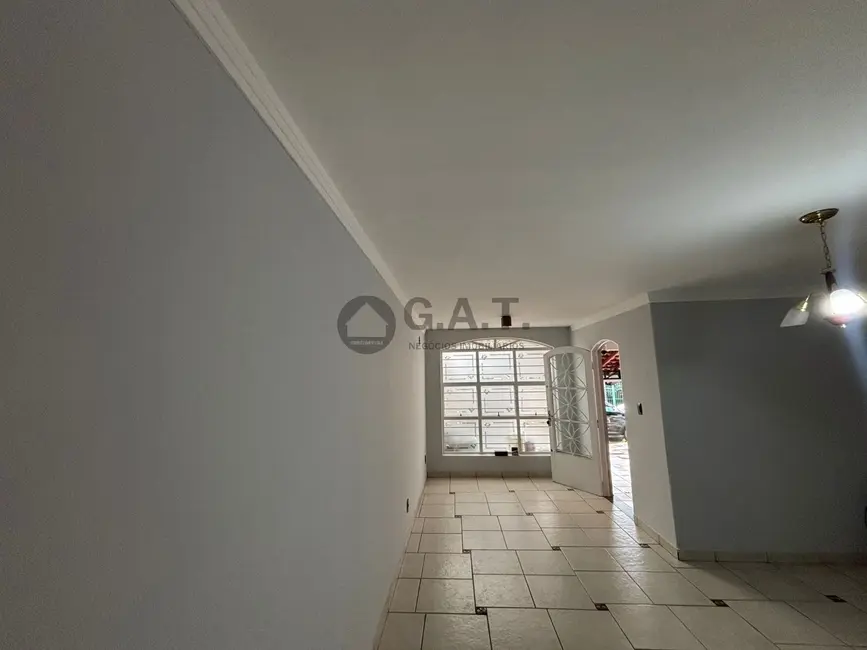 Casa com 2 quartos para alugar, 95m2 em Vila Assis, Sorocaba - SP - imagem 9 Foto 9 de Casa com 2 quartos para alugar, 95m2 em Vila Assis, Sorocaba - SP