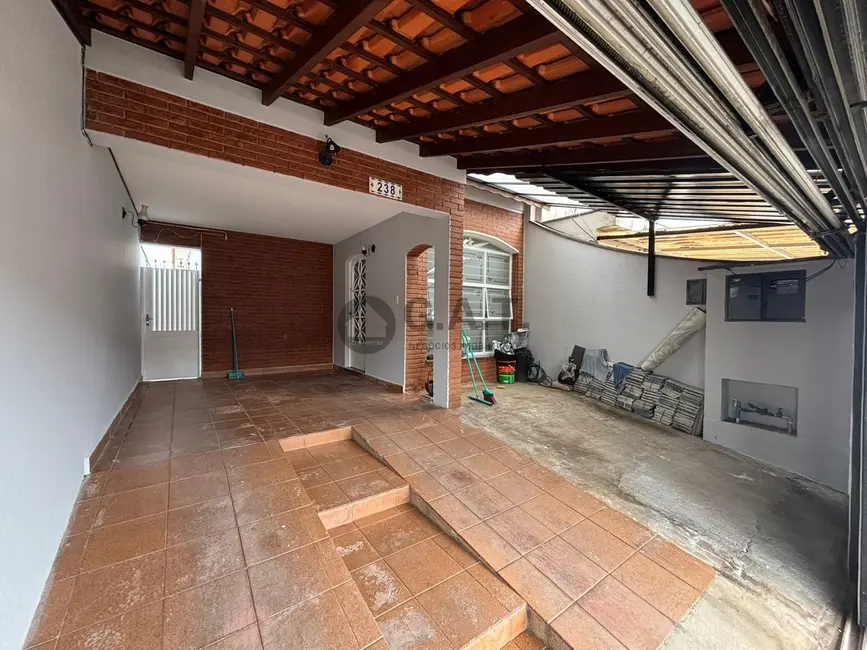 Casa com 2 quartos para alugar, 95m2 em Vila Assis, Sorocaba - SP - imagem 5 Foto 5 de Casa com 2 quartos para alugar, 95m2 em Vila Assis, Sorocaba - SP