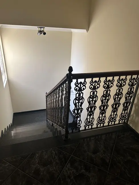 Casa com 3 quartos à venda, 195m2 em Jardim Maria do Carmo, Sorocaba - SP - imagem 3 Foto 3 de Casa com 3 quartos à venda, 195m2 em Jardim Maria do Carmo, Sorocaba - SP