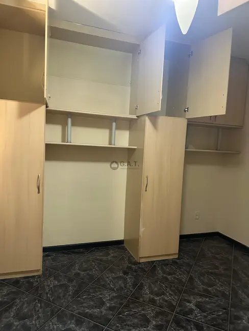 Casa com 3 quartos à venda, 195m2 em Jardim Maria do Carmo, Sorocaba - SP - imagem 8 Foto 8 de Casa com 3 quartos à venda, 195m2 em Jardim Maria do Carmo, Sorocaba - SP