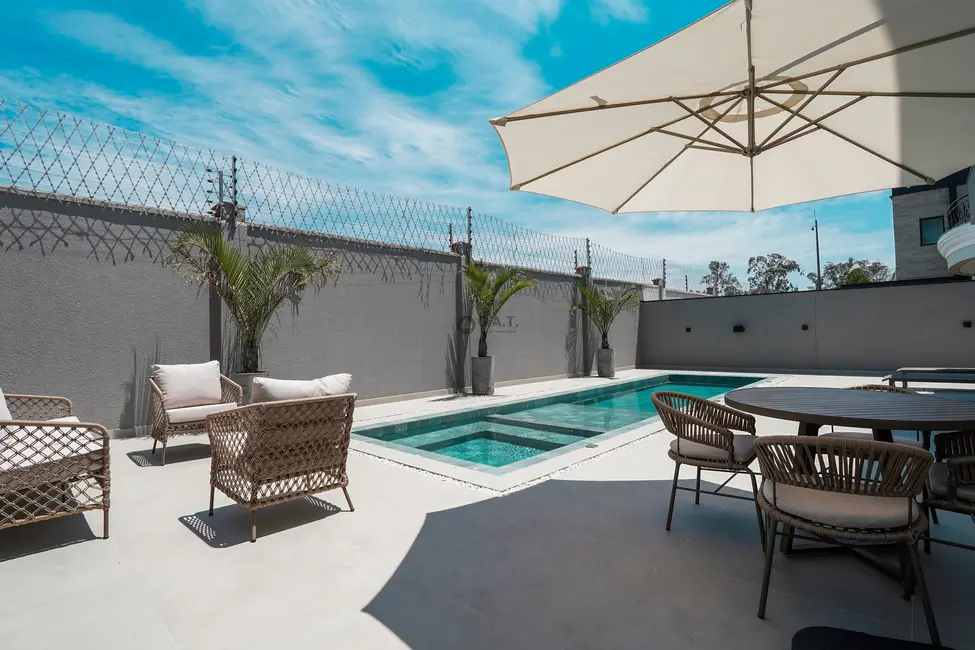 Casa de Condomínio com 4 quartos à venda, 395m2 em Alphaville Nova Esplanada, Votorantim - SP - imagem 3 Foto 3 de Casa de Condomínio com 4 quartos à venda, 395m2 em Alphaville Nova Esplanada, Votorantim - SP