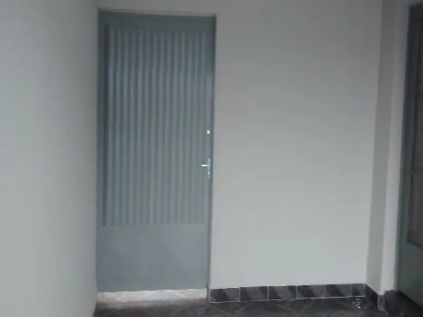 Casa com 2 quartos para alugar, 58m2 em Vila Angélica, Sorocaba - SP - imagem 3 Foto 3 de Casa com 2 quartos para alugar, 58m2 em Vila Angélica, Sorocaba - SP