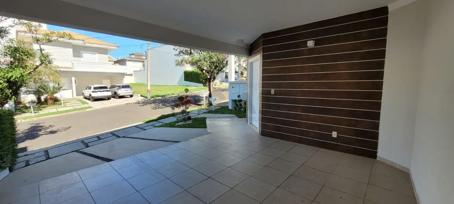 Foto 4 de Casa de Condomínio com 3 quartos à venda, 157m2 em Chácaras Reunidas São Jorge, Sorocaba - SP