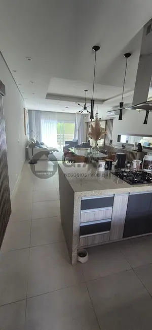 Casa de Condomínio com 3 quartos à venda, 199m2 em Jardim Gramados de Sorocaba, Sorocaba - SP - imagem 2 Foto 2 de Casa de Condomínio com 3 quartos à venda, 199m2 em Jardim Gramados de Sorocaba, Sorocaba - SP