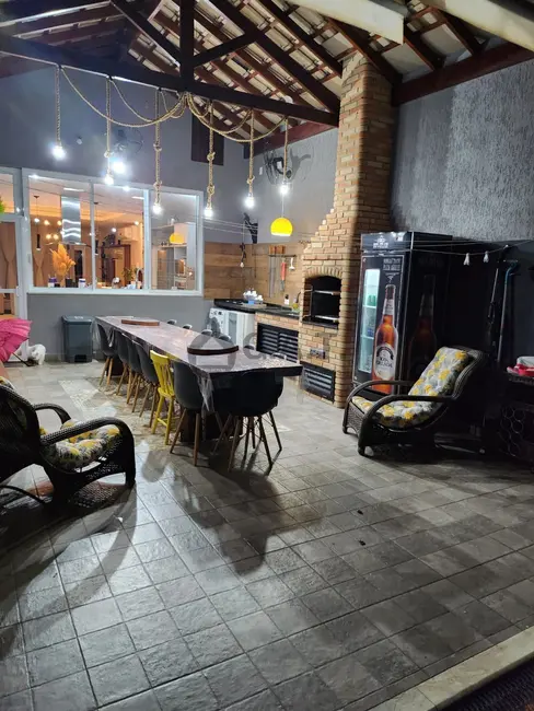 Casa de Condomínio com 3 quartos à venda, 199m2 em Jardim Gramados de Sorocaba, Sorocaba - SP - imagem 3 Foto 3 de Casa de Condomínio com 3 quartos à venda, 199m2 em Jardim Gramados de Sorocaba, Sorocaba - SP