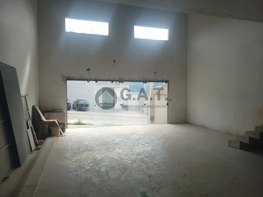 Foto 2 de Armazém / Galpão para alugar, 120m2 em Jardim Maria do Carmo, Sorocaba - SP