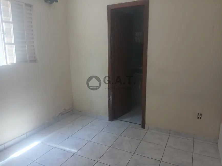 Casa de Condomínio com 3 quartos para alugar, 120m2 em Wanel Ville, Sorocaba - SP - imagem 4 Foto 4 de Casa de Condomínio com 3 quartos para alugar, 120m2 em Wanel Ville, Sorocaba - SP