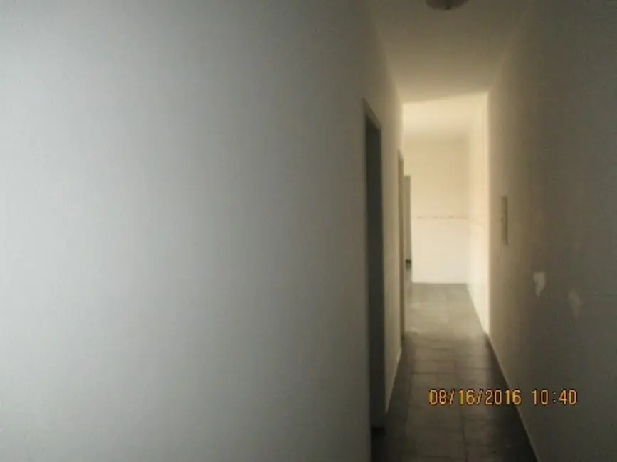 Foto 8 de Casa com 2 quartos para alugar, 60m2 em Jardim Itanguá, Sorocaba - SP