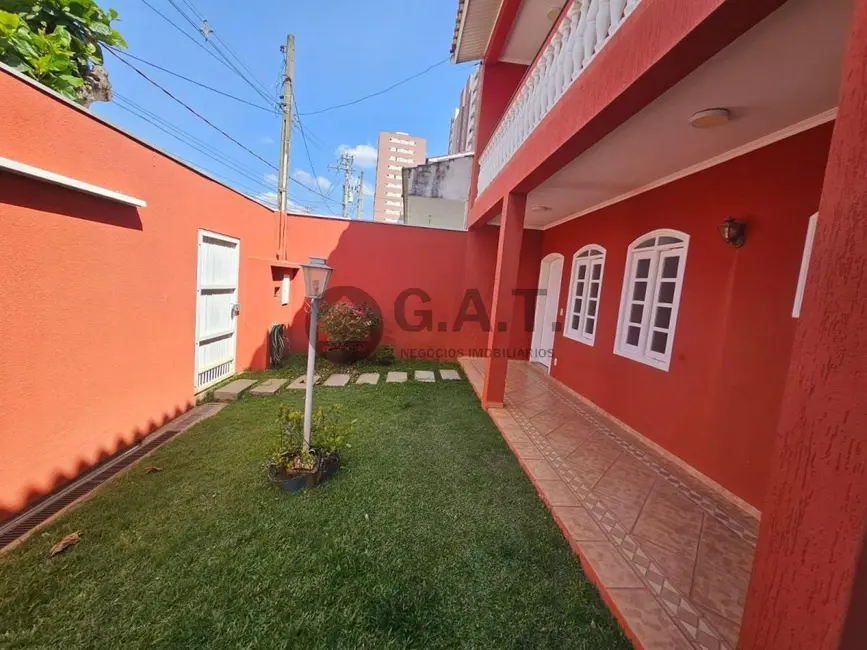 Casa com 3 quartos à venda, 300m2 em Jardim das Estrelas, Sorocaba - SP - imagem 4 Foto 4 de Casa com 3 quartos à venda, 300m2 em Jardim das Estrelas, Sorocaba - SP