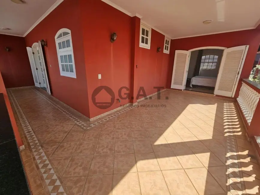Casa com 3 quartos à venda, 300m2 em Jardim das Estrelas, Sorocaba - SP - imagem 6 Foto 6 de Casa com 3 quartos à venda, 300m2 em Jardim das Estrelas, Sorocaba - SP