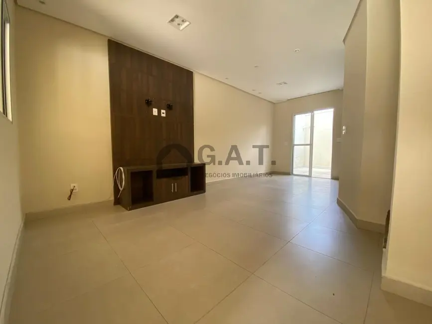 Casa de Condomínio com 3 quartos para alugar, 120m2 em Jardim Santa Rosália, Sorocaba - SP - imagem 1 Foto 1 de Casa de Condomínio com 3 quartos para alugar, 120m2 em Jardim Santa Rosália, Sorocaba - SP