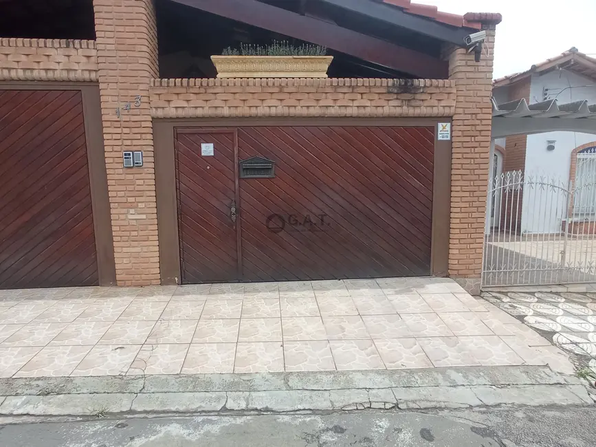 Casa com 2 quartos à venda, 100m2 em Jardim Sandra, Sorocaba - SP - imagem 2 Foto 2 de Casa com 2 quartos à venda, 100m2 em Jardim Sandra, Sorocaba - SP