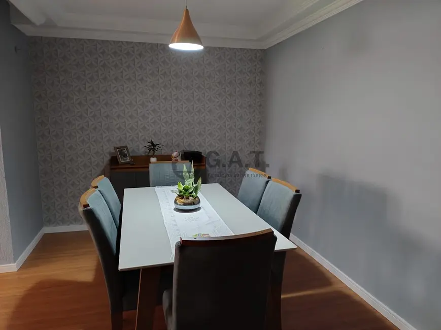 Casa com 4 quartos à venda, 200m2 em Jardim Simus, Sorocaba - SP - imagem 4 Foto 4 de Casa com 4 quartos à venda, 200m2 em Jardim Simus, Sorocaba - SP