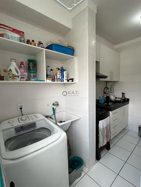 Apartamento com 2 quartos para alugar, 50m2 em Lopes de Oliveira, Sorocaba - SP - imagem 9 Foto 9 de Apartamento com 2 quartos para alugar, 50m2 em Lopes de Oliveira, Sorocaba - SP