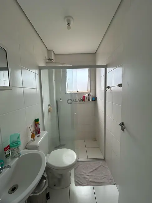 Apartamento com 2 quartos para alugar, 50m2 em Lopes de Oliveira, Sorocaba - SP - imagem 5 Foto 5 de Apartamento com 2 quartos para alugar, 50m2 em Lopes de Oliveira, Sorocaba - SP