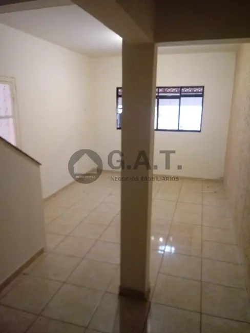 Casa com 3 quartos à venda, 155m2 em Jardim Santa Lúcia, Sorocaba - SP - imagem 9 Foto 9 de Casa com 3 quartos à venda, 155m2 em Jardim Santa Lúcia, Sorocaba - SP