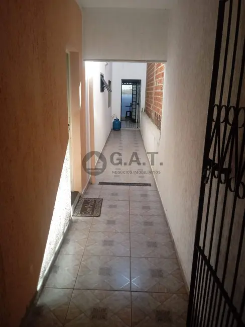 Casa com 3 quartos à venda, 155m2 em Jardim Santa Lúcia, Sorocaba - SP - imagem 5 Foto 5 de Casa com 3 quartos à venda, 155m2 em Jardim Santa Lúcia, Sorocaba - SP