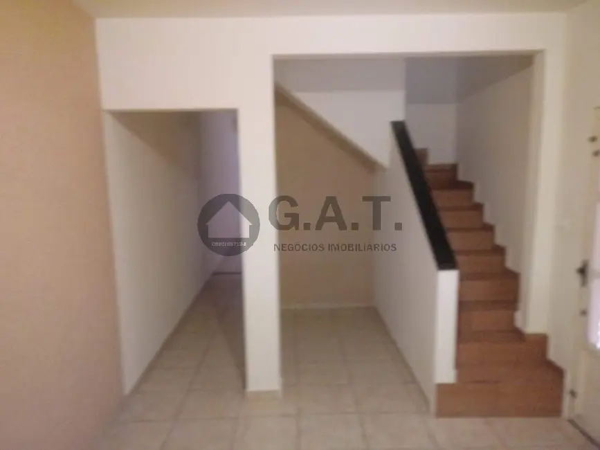 Casa com 3 quartos à venda, 155m2 em Jardim Santa Lúcia, Sorocaba - SP - imagem 2 Foto 2 de Casa com 3 quartos à venda, 155m2 em Jardim Santa Lúcia, Sorocaba - SP