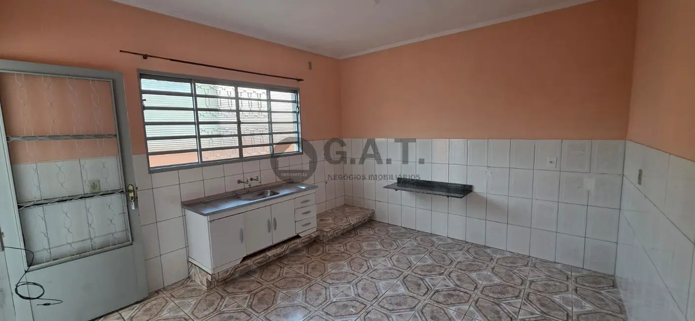 Foto 3 de Casa com 1 quarto para alugar, 40m2 em Vila Jardini, Sorocaba - SP