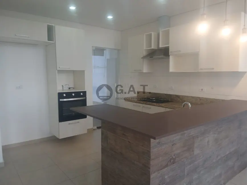 Casa de Condomínio com 3 quartos para alugar, 143m2 em Cajuru do Sul, Sorocaba - SP - imagem 8 Foto 8 de Casa de Condomínio com 3 quartos para alugar, 143m2 em Cajuru do Sul, Sorocaba - SP