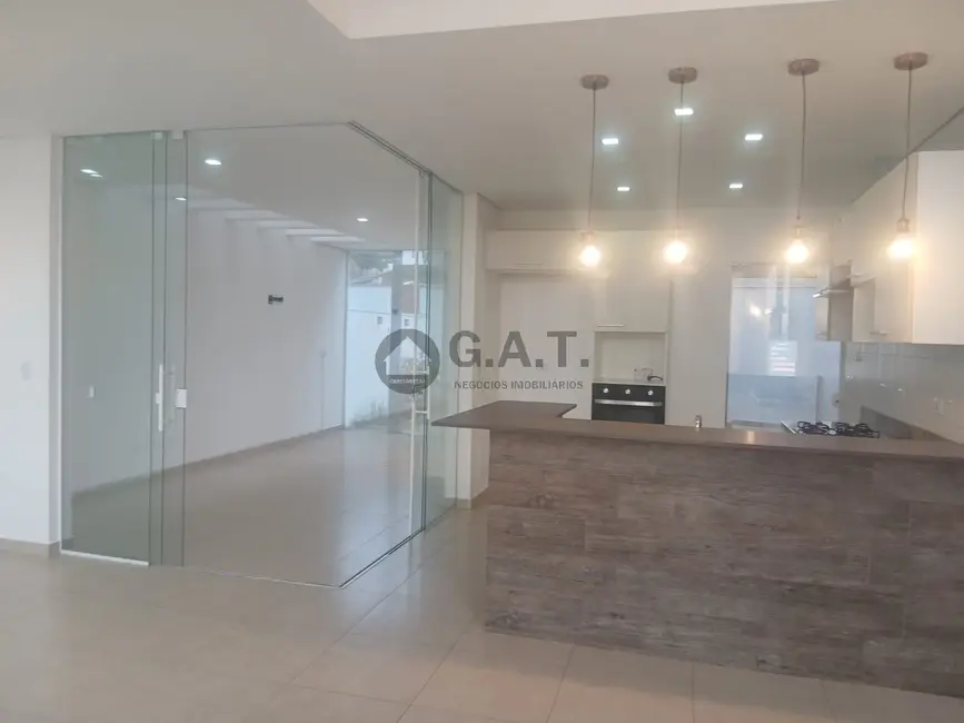 Casa de Condomínio com 3 quartos para alugar, 143m2 em Cajuru do Sul, Sorocaba - SP - imagem 4 Foto 4 de Casa de Condomínio com 3 quartos para alugar, 143m2 em Cajuru do Sul, Sorocaba - SP