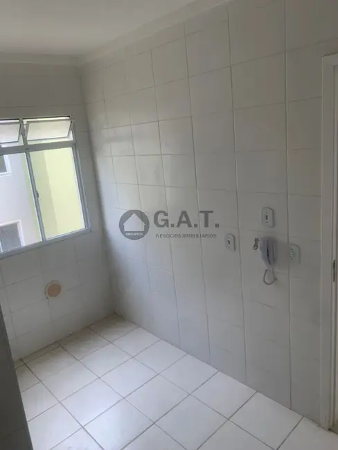 Foto 2 de Apartamento com 2 quartos para alugar, 44m2 em Jardim Topázio, Sorocaba - SP