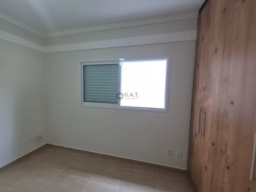 Casa de Condomínio com 3 quartos para alugar, 136m2 em Wanel Ville, Sorocaba - SP - imagem 2 Foto 2 de Casa de Condomínio com 3 quartos para alugar, 136m2 em Wanel Ville, Sorocaba - SP