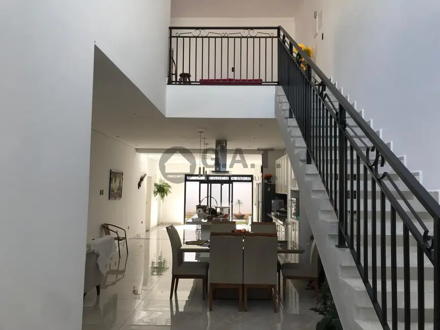 Casa de Condomínio com 3 quartos à venda, 233m2 em Brigadeiro Tobias, Sorocaba - SP - imagem 6 Foto 6 de Casa de Condomínio com 3 quartos à venda, 233m2 em Brigadeiro Tobias, Sorocaba - SP