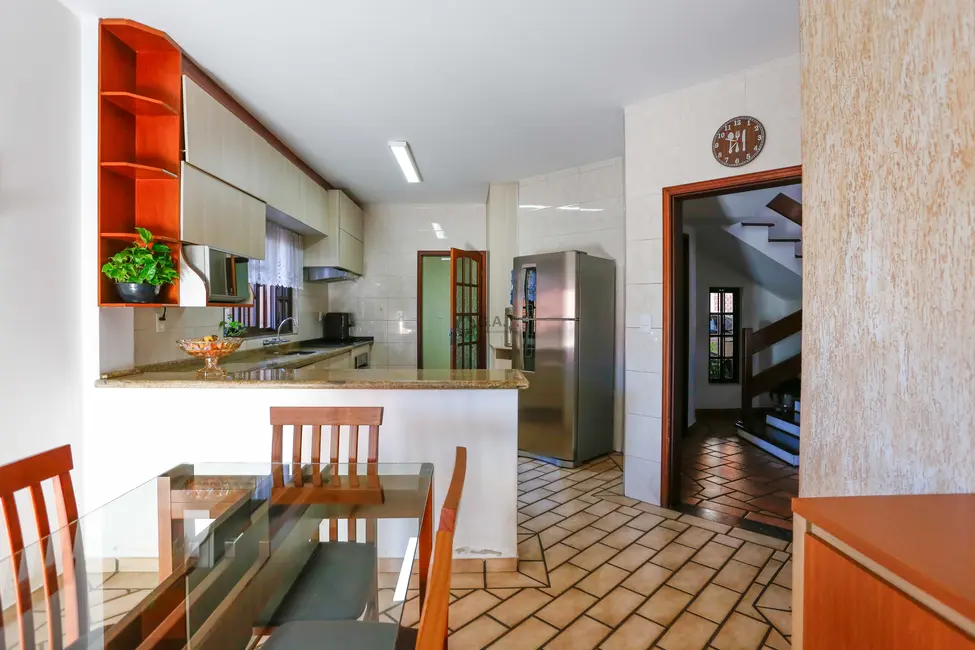 Foto 6 de Casa com 3 quartos à venda, 250m2 em Jardim Astro, Sorocaba - SP