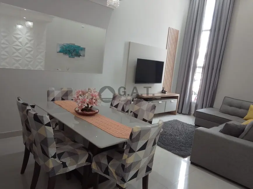 Casa de Condomínio com 3 quartos para alugar, 130m2 em Cajuru do Sul, Sorocaba - SP - imagem 6 Foto 6 de Casa de Condomínio com 3 quartos para alugar, 130m2 em Cajuru do Sul, Sorocaba - SP