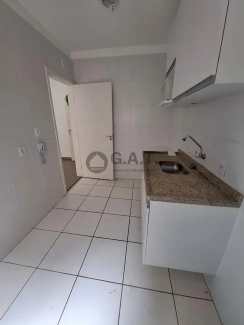 Foto 4 de Apartamento com 2 quartos para alugar, 48m2 em Jardim Vera Cruz, Sorocaba - SP