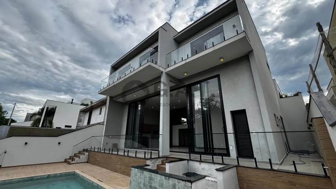 Casa de Condomínio com 3 quartos à venda, 303m2 em Alphaville Nova Esplanada, Votorantim - SP - imagem 3 Foto 3 de Casa de Condomínio com 3 quartos à venda, 303m2 em Alphaville Nova Esplanada, Votorantim - SP