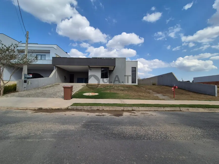 Foto 1 de Casa de Condomínio com 3 quartos à venda, 1000m2 em Aracoiaba Da Serra - SP