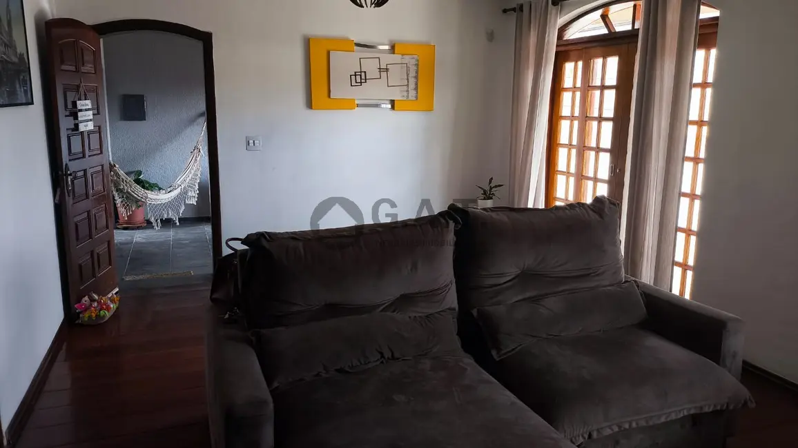 Casa com 4 quartos à venda, 258m2 em Cidade Jardim, Sorocaba - SP - imagem 1 Foto 1 de Casa com 4 quartos à venda, 258m2 em Cidade Jardim, Sorocaba - SP